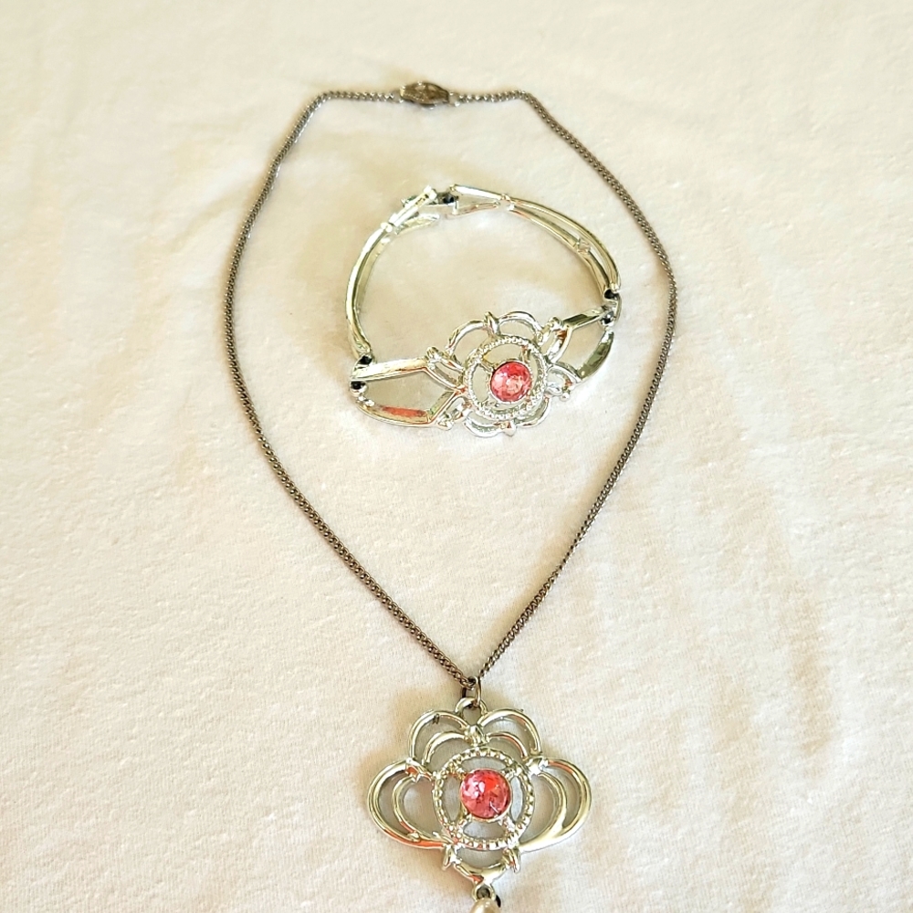 Vintage necklace and bracelet set, silver with pink crystal